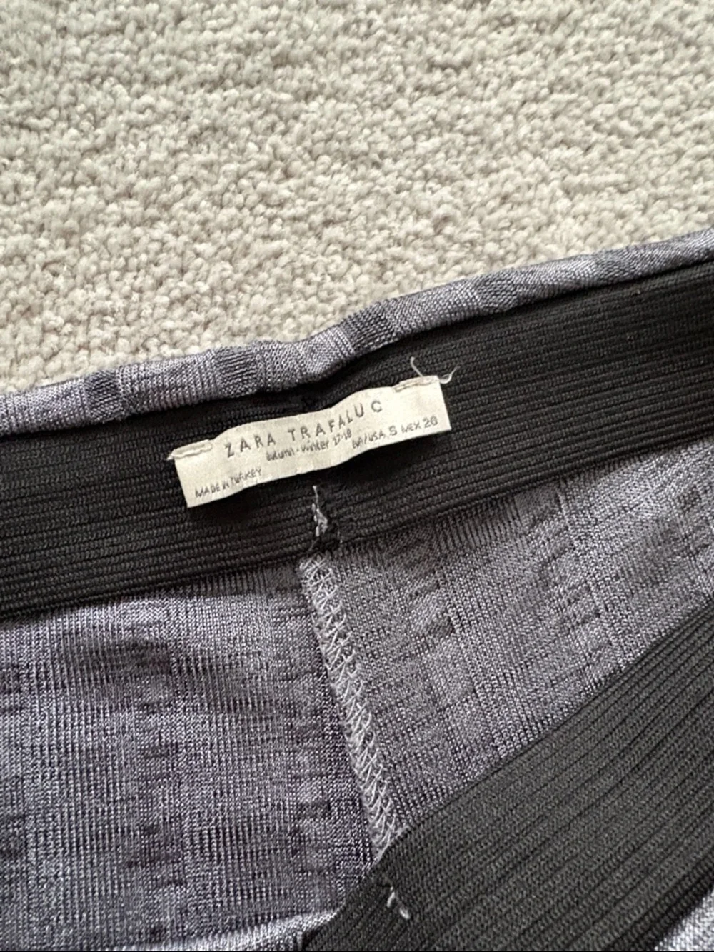 Zara Wide-Leg Ribbed Culotte Pants in Charcoal - Picture 3 of 5